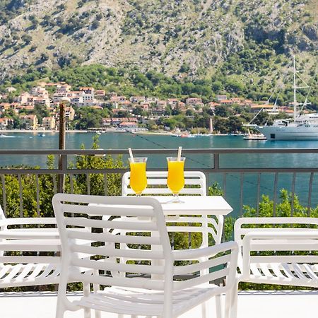 Apartments Doncic Kotor Exteriör bild