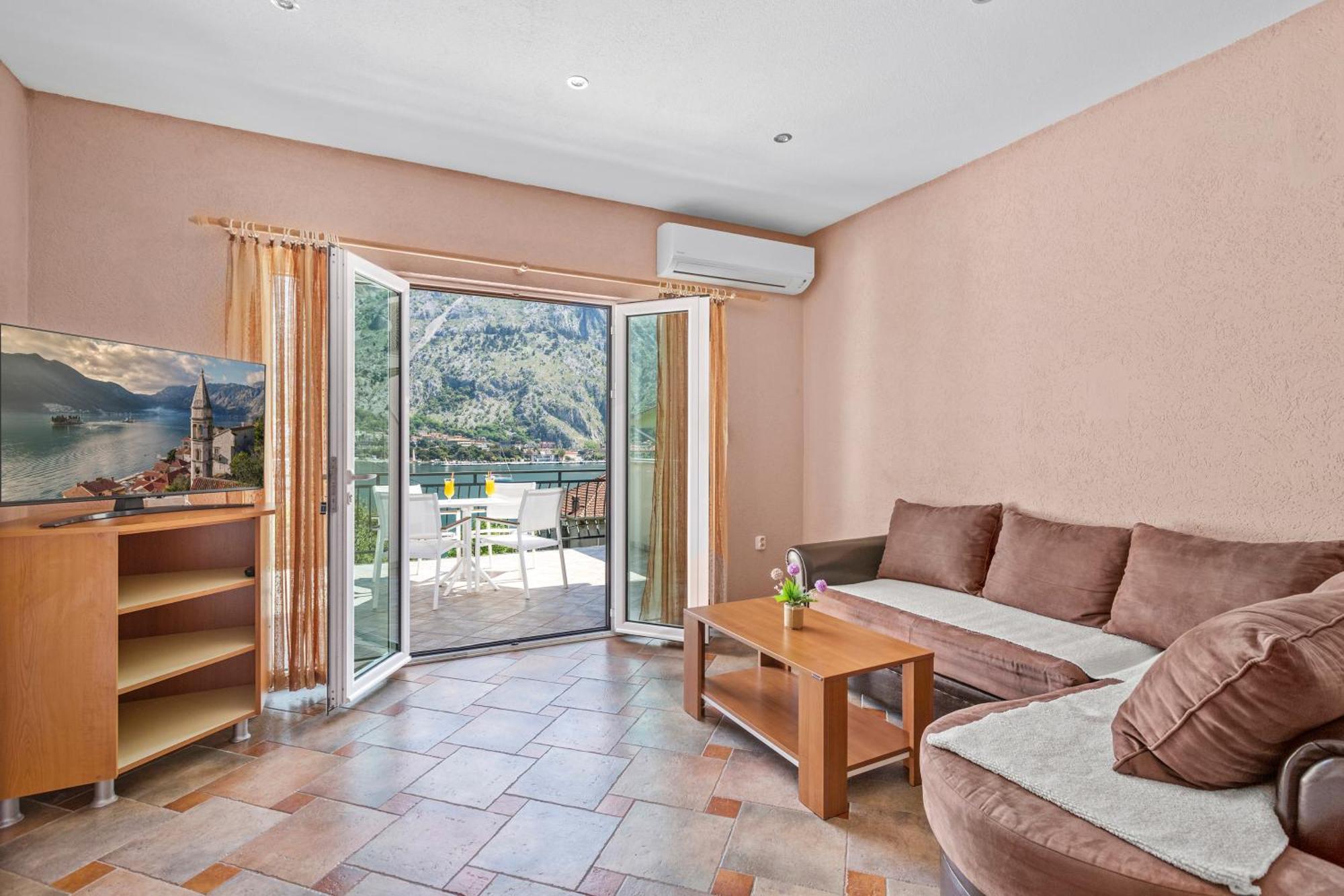 Apartments Doncic Kotor Exteriör bild