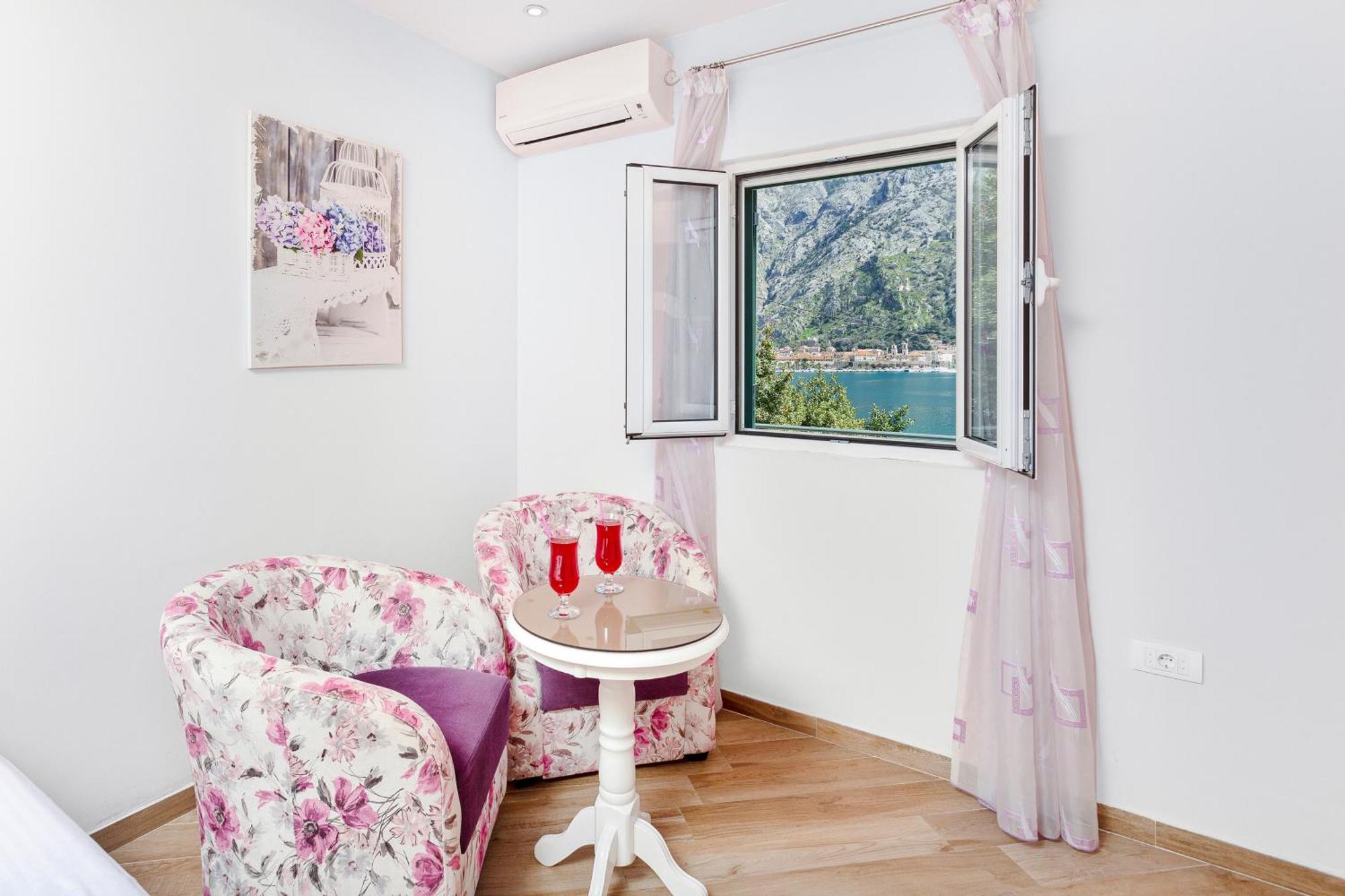 Apartments Doncic Kotor Exteriör bild