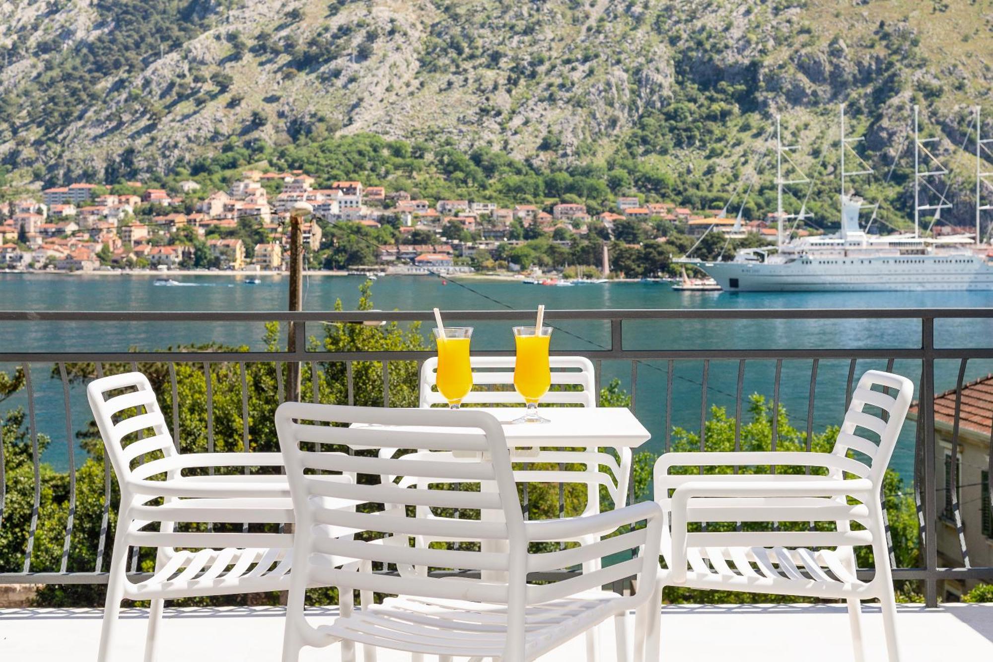 Apartments Doncic Kotor Exteriör bild