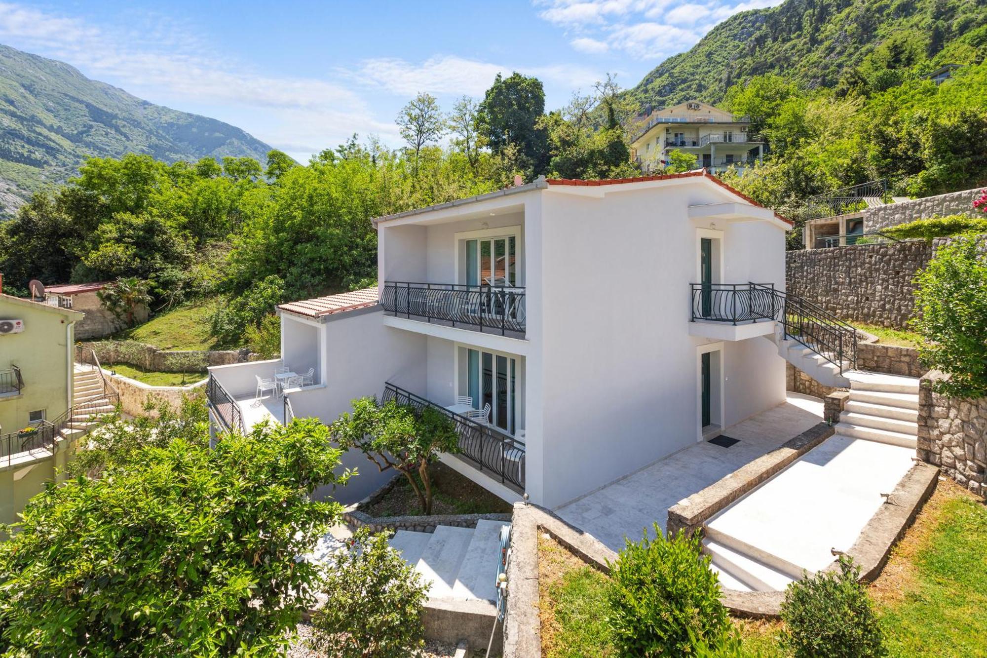 Apartments Doncic Kotor Exteriör bild